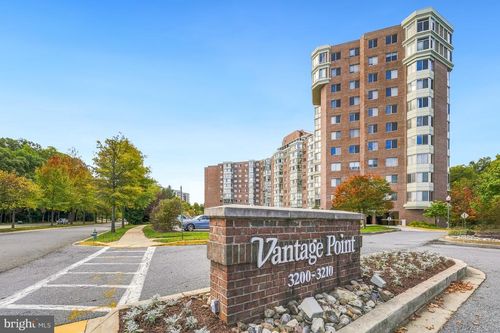 218-3200 N Leisure World Blvd, SILVER SPRING, MD, 20906-7612 | Card Image