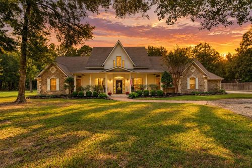 910 Commons Vista Dr, Huffman, TX, 77336-3033 | Card Image
