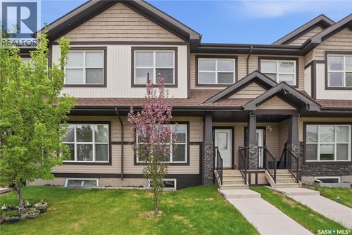 4031 Centennial Dr, Saskatoon, SK, S7L6R7 | Card Image