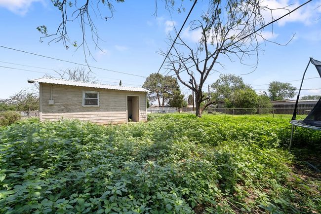 1213 Ridgeroad Dr, House other with 2 bedrooms, 1 bathrooms and 1 parking in Big Spring TX | Image 13