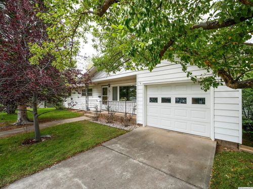 802 S 24th, Laramie, WY, 82070 | Card Image