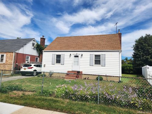 185 Grenada Ave, Roosevelt, NY, 11575-1214 | Card Image