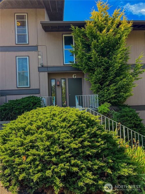 apt-g3-1425 S Puget Dr, Renton, WA, 98055-4318 | Card Image