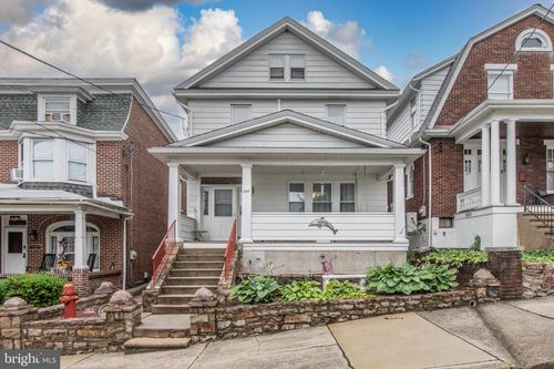 242 N Lehigh St, TAMAQUA, PA, 18252-1126 | Card Image