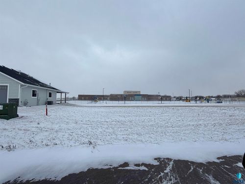 805 S Limestone Ave Avenue, Tea, SD, 57064 | Card Image