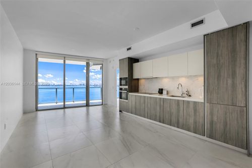 1806-2900 Ne 7th Ave, Miami, FL, 33137-4399 | Card Image