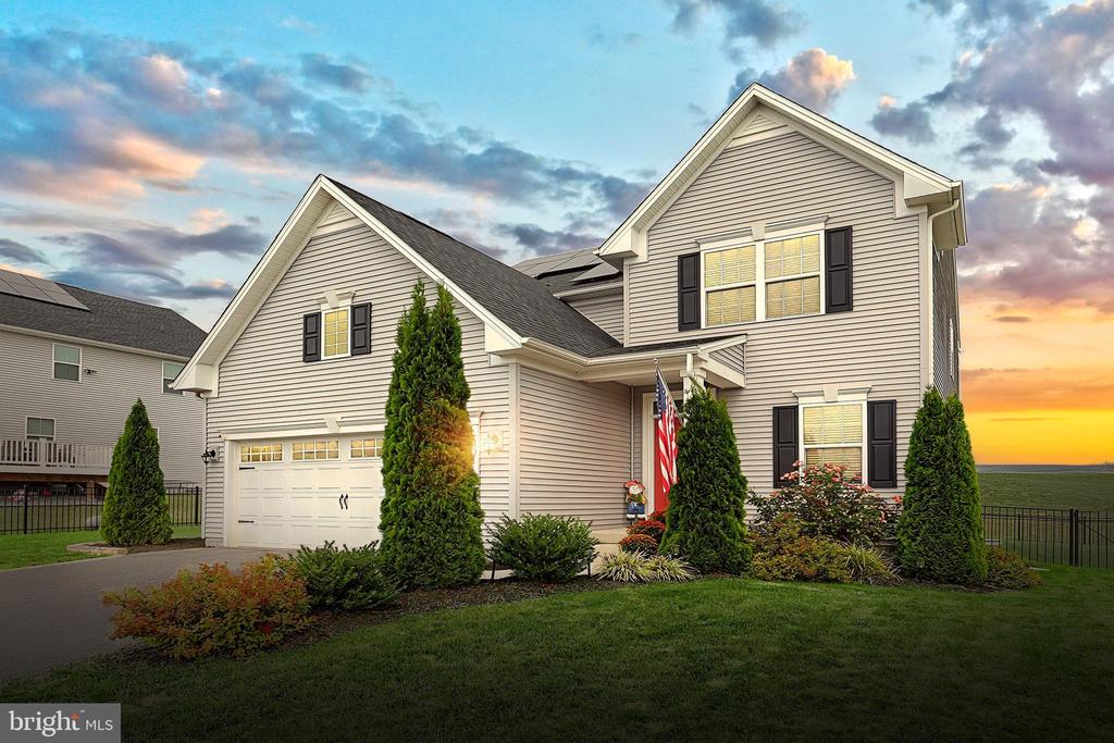 Lady Harrington Dr, York, PA 17402