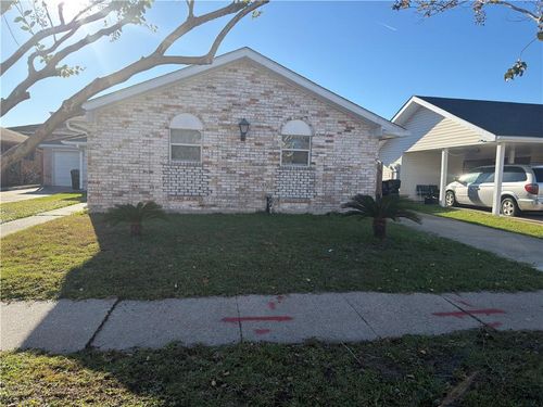 7042 Yorktown Dr, New Orleans, LA, 70127-2148 | Card Image