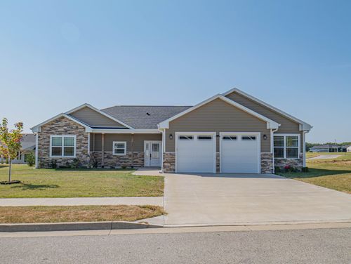 2105 Vinny Ave, Moberly, MO, 65270-4591 | Card Image