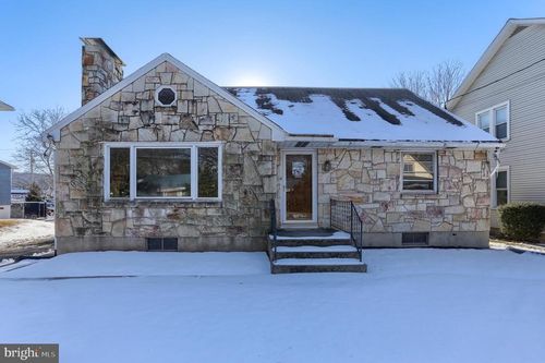 514 Hockersville Rd, HERSHEY, PA, 17033-2076 | Card Image