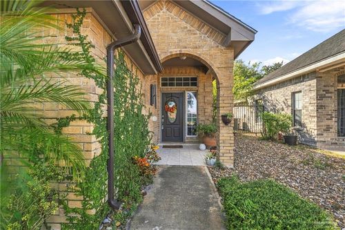 3117 N Kenyon Rd, Edinburg, TX, 78542-4703 | Card Image