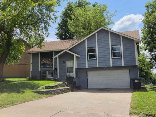 11205 Corby St, Omaha, NE, 68164-3668 | Card Image
