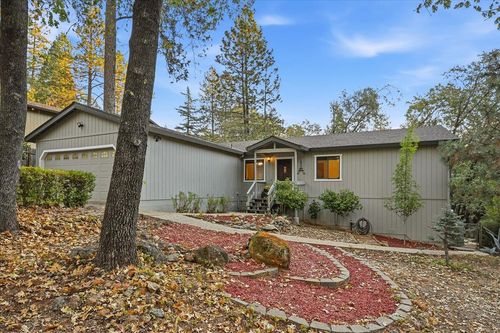 15947 Thiel Way, Grass Valley, CA, 95949-6816 | Card Image