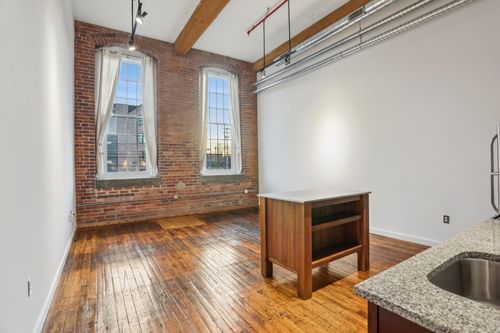 apt-338-1350 Rosa L Parks Blvd, Nashville, TN, 37208-2684 | Card Image