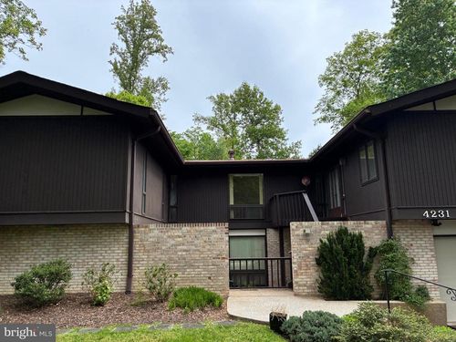 4231 Elizabeth Ln, ANNANDALE, VA, 22003-3653 | Card Image