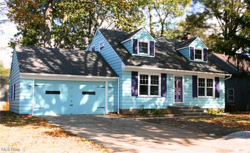 26600 Osborn Rd, Bay Village, OH, 44140-2439 | Card Image