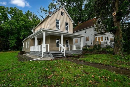 906 E Buchtel Avenue, Akron, OH, 44319 | Card Image