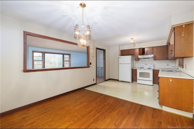 1042 N Main Street Ext, House other with 3 bedrooms, 2 bathrooms and null parking in Wallingford CT | Image 6