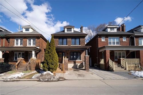 35 Rutherford Ave, Hamilton, ON, L8M1Y5 | Card Image