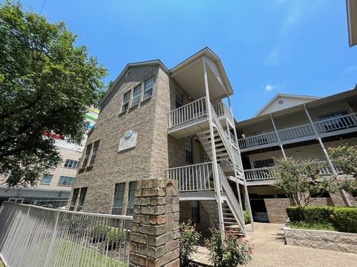 apt-201-715 W 22nd 1/2 St, Austin, TX, 78705-5142 | Card Image