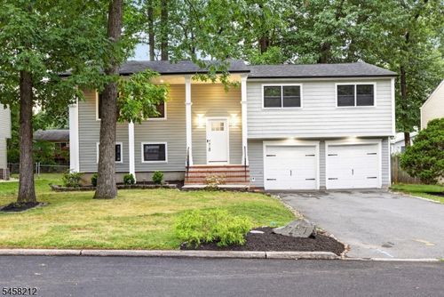 247 Farragut Rd, North Plainfield, NJ, 07062-2341 | Card Image