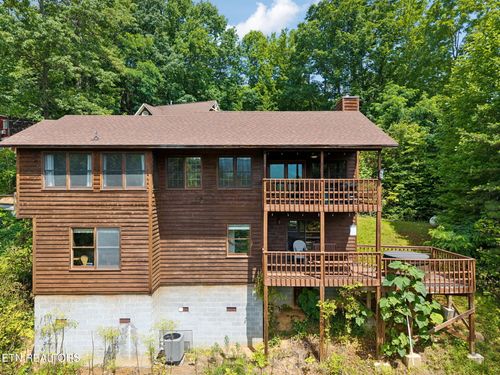 860 Heiden Dr, Gatlinburg, TN, 37738-3729 | Card Image