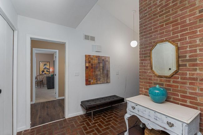 91 Glen Dr, Condo with 2 bedrooms, 2 bathrooms and null parking in Worthington OH | Image 8