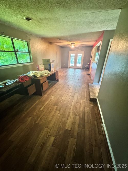 2810 Harvey Rd, Ardmore, OK, 73401-9263 | Card Image
