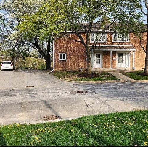 37 Choate Rd, Park Forest, IL, 60466-1851 | Card Image