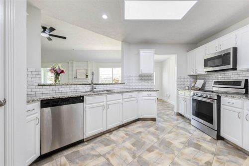 16339 Elmwood Point Ln, Sugar Land, TX, 77498-7114 | Card Image