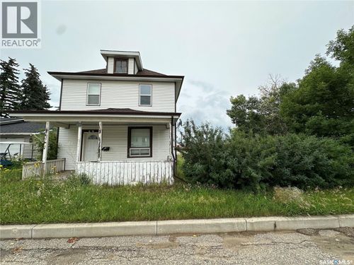 101 2nd St W, Delisle, SK, S0L0P0 | Card Image