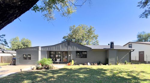 1124 N 7th St, Arkansas City, KS, 67005-2022 | Card Image