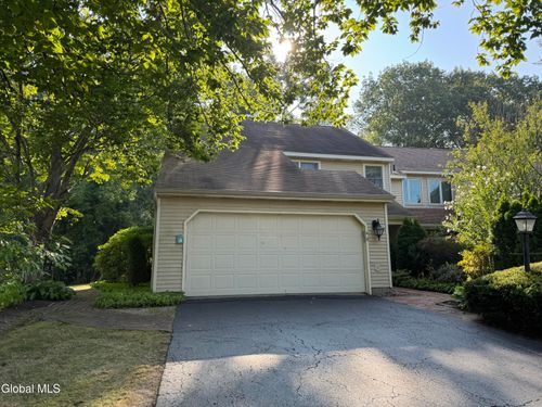 48 Commonwealth Dr, Glenmont, NY, 12077-3212 | Card Image