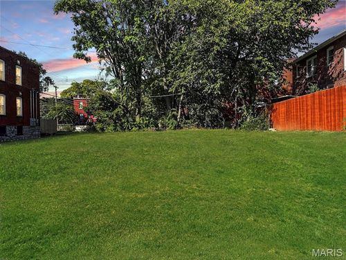 3209 Nebraska Ave, Saint Louis, MO, 63118-2933 | Card Image