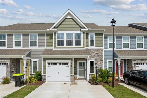 1631 Songbird Ln, Chesapeake, VA, 23323-2943 | Card Image