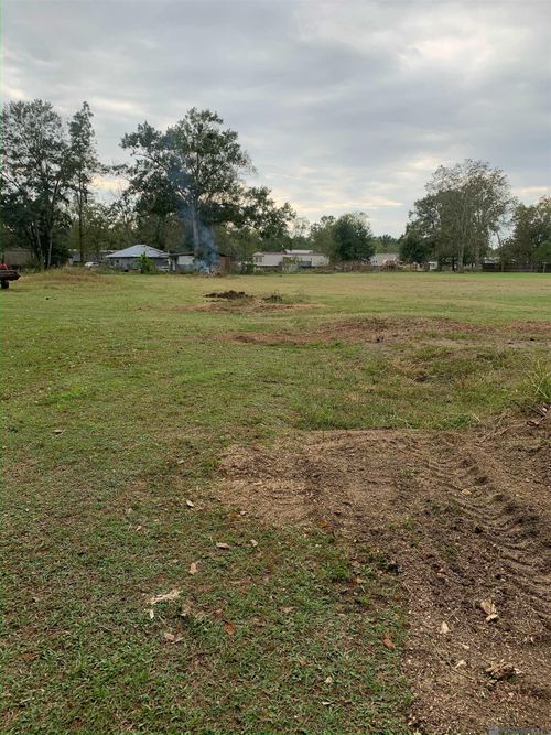 8407 Pertuis Rd, St Amant, LA, 70774 | Card Image