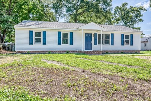 21301 Warrior Dr, South Chesterfield, VA, 23803-2103 | Card Image
