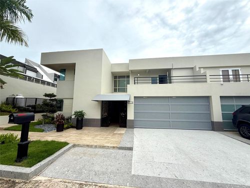 11-A Calle Patricia, Guaynabo, PR, 00966-1678 | Card Image