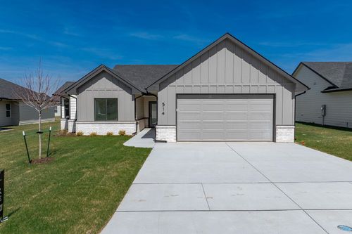 514 Elmwood St, Park City, KS, 67147-1123 | Card Image