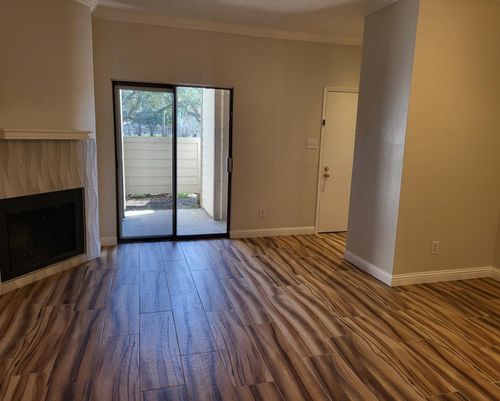 7025 N N Holiday Drive, Galveston, TX, 77550 | Card Image