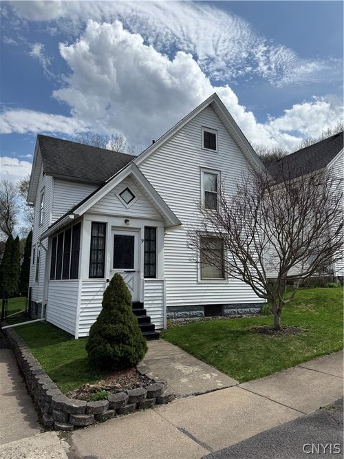 9 Orchard Street, German Flatts, NY, 13357 | Card Image
