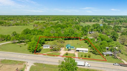 82-1530 W Front St, Blossom, TX, 75416-2814 | Card Image