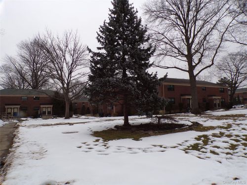 fl-1st-21947 74th Ave, Oakland Gardens, NY, 11364-3031 | Card Image