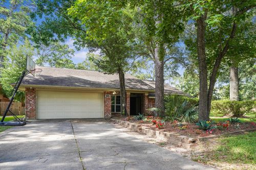 2102 Oak Shores Dr, Kingwood, TX, 77339-1726 | Card Image