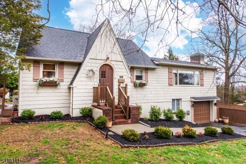 278 French Hill Rd, Wayne, NJ, 07470-3934 | Card Image