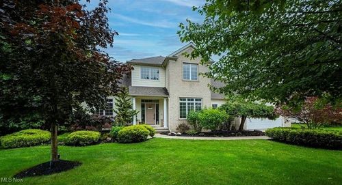 7955 Forest Valley Ln, Concord Township, OH, 44077-8528 | Card Image