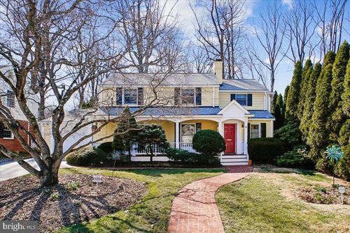 8008 Aberdeen Rd, BETHESDA, MD, 20814-1121 | Card Image