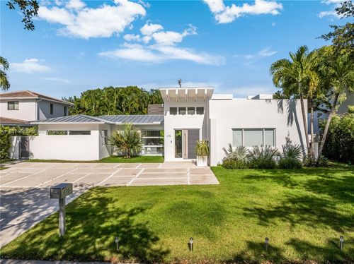 475 Woodcrest Rd, Key Biscayne, FL, 33149-1838 | Card Image