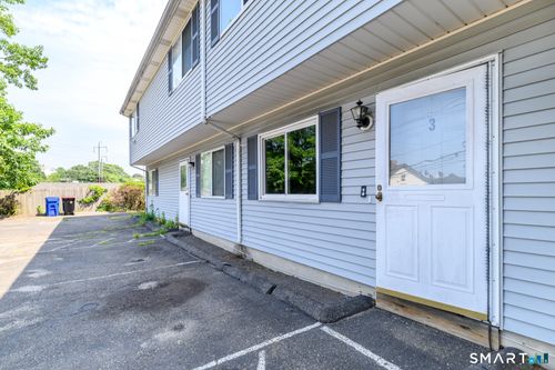 3-2-1/2 Laura St, Norwalk, CT, 06854-4285 | Card Image