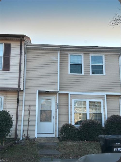 3614 Windmill Dr, Virginia Beach, VA, 23453-2145 | Card Image